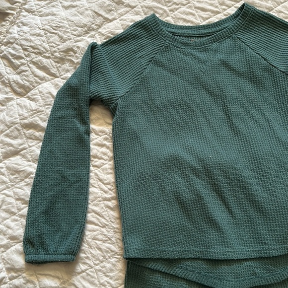 CAT & JACK WAFFLE TWO-PIECE OUTFIT GIRLS (TOP M 7/8) (PANTS 6/6X) - Picture 2 of 9